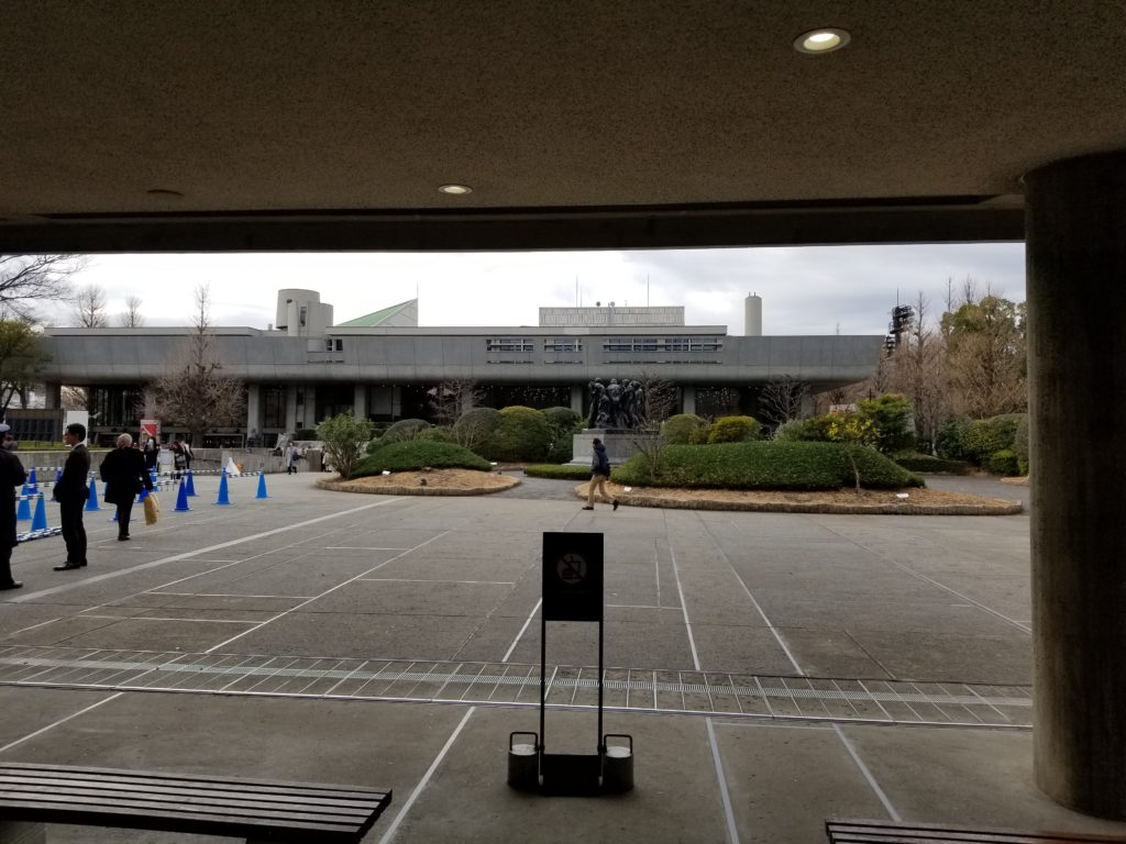 国立西洋美術館から見た東京文化会館