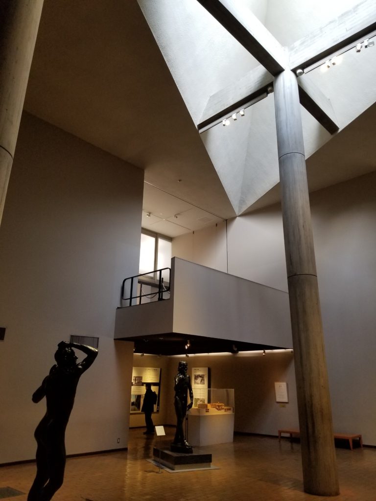 国立西洋美術館のホールの天窓