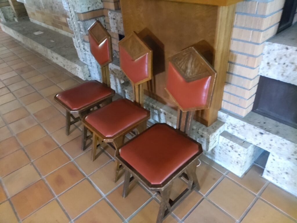 旧帝国ホテルの椅子