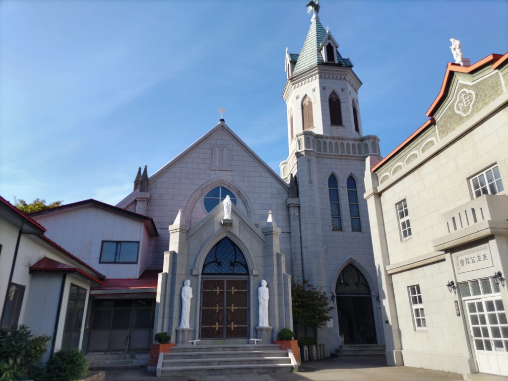 函館カトリック元町教会の外観