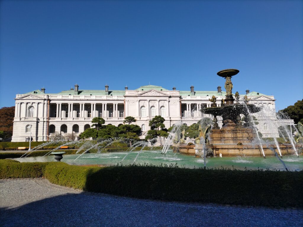 シンメトリーな迎賓館赤坂離宮