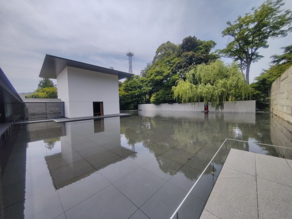 鈴木大拙館の外観