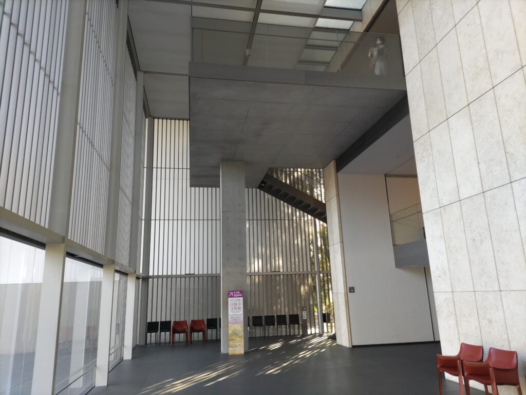 東京博物館法隆寺宝物館の内部