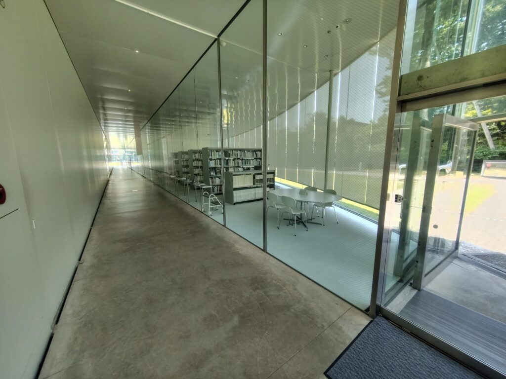 金沢２１世紀美術館の書庫