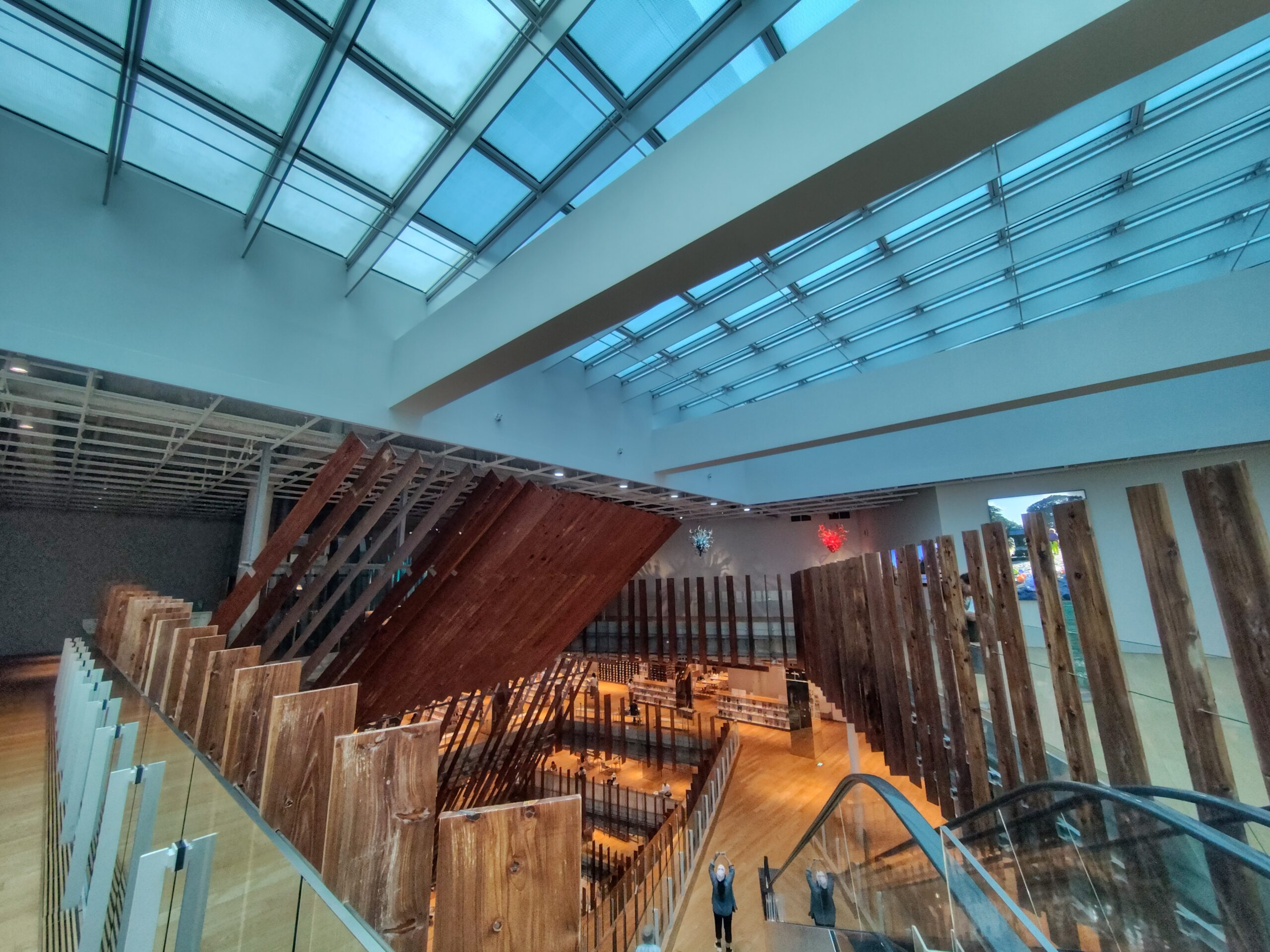 富山市ガラス美術館の天窓